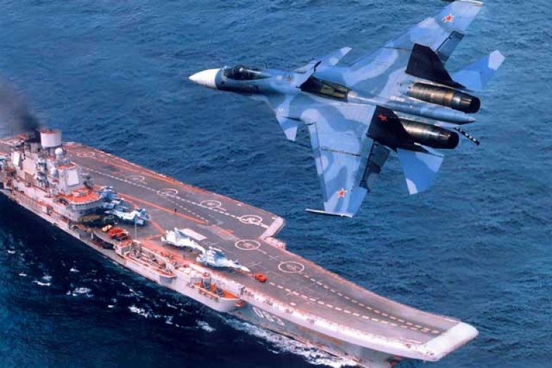 Палубный истребитель МиГ-29 упал в море после взлета c крейсера «Адмирал Кузнецов», пилот спасен